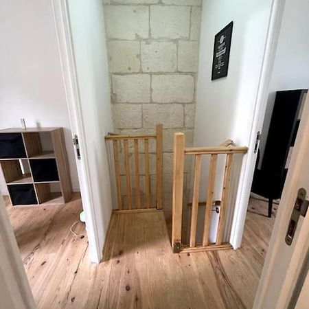 Superbe Appartement Cosy Avec Jardin Nîmes Exterior foto